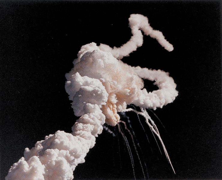 Space Shuttle Challenger's smoke plume after in-flight breakup that killed 